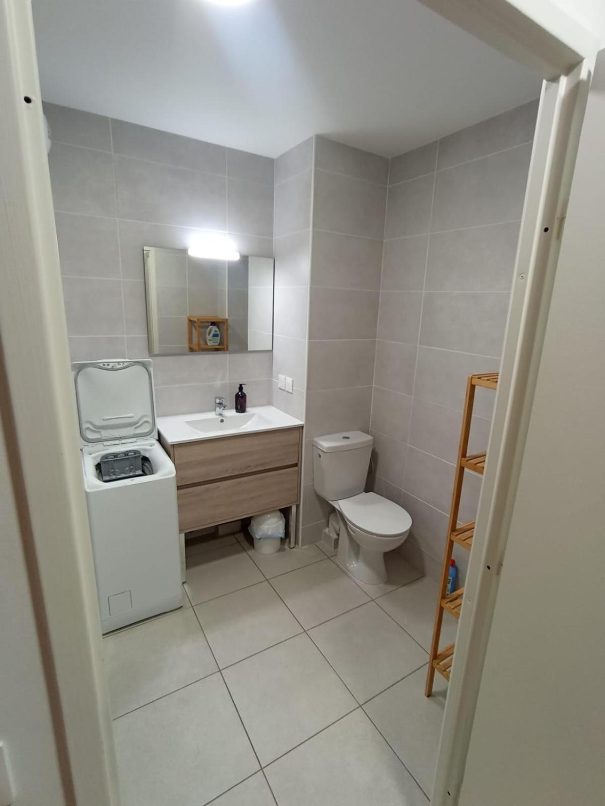 Apartment Avec Parking Prive, Piscine 300m *