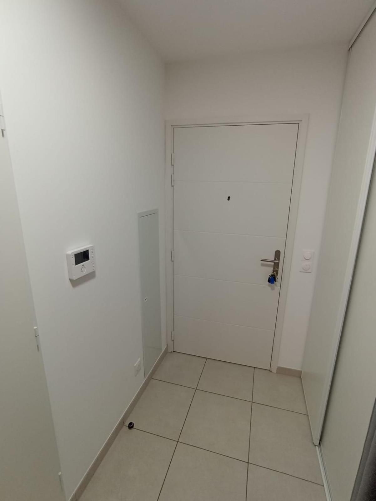 Avec Parking Prive, Piscine 300m Appartement